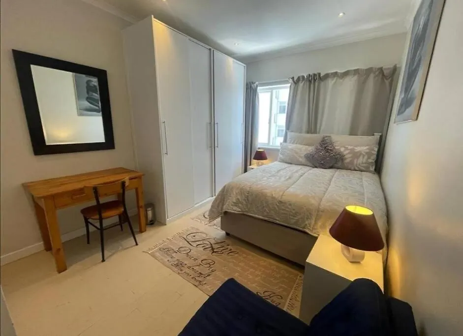 2 Bedroomed Beachfront Apartment Cape Town