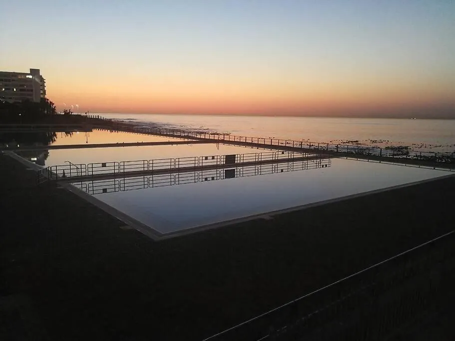 2 Bedroomed Beachfront Apartment Cape Town