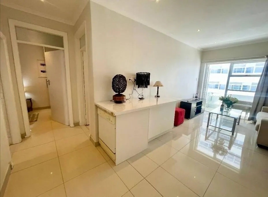 2 Bedroomed Beachfront Apartment Città del Capo 0*,  Sudafrica